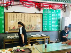 大堂-护国寺小吃(东四店)