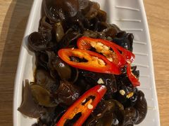 凉拌黑木耳-泰煌鸡·上海白斩鸡·鸡汤面(鹤庆店)