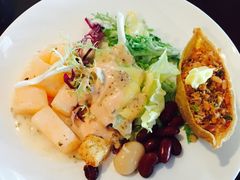 -荣誉国际酒店-云顶旋转餐厅