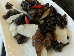 -老季市·三代非遗传承·地标美食老汁鸡(工农路店)