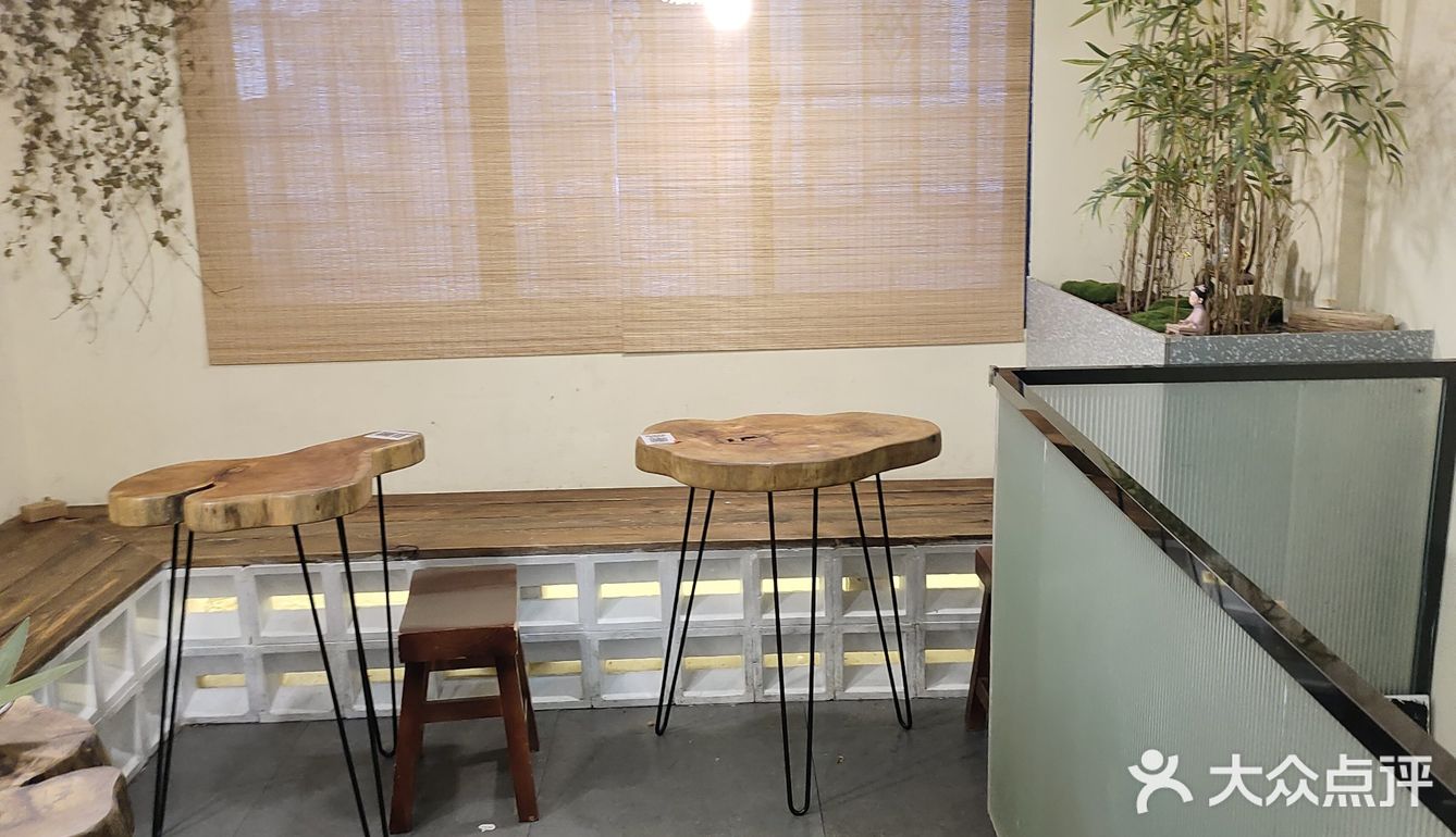 超级出片的甜品店，拍照真的超级好看。