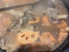 乳鸽排骨莲藕煲-汇景花园酒家(基立下道店)