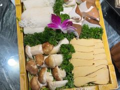 -慢丽江·云南野生菌土鸡锅(付家庄店)