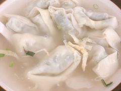荠菜馄饨-鑫震源·苏式大虾生煎(彩香店)