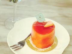 草莓慕斯-KK BAKERY烘焙