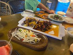 -隔壁老王·家常云南菜(花巷店)