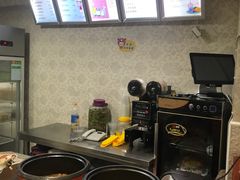 -丽丽三鲜螺蛳粉(田林路店)