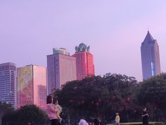 -万绿园