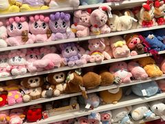 -名创优品(海珠乐峰广场店)
