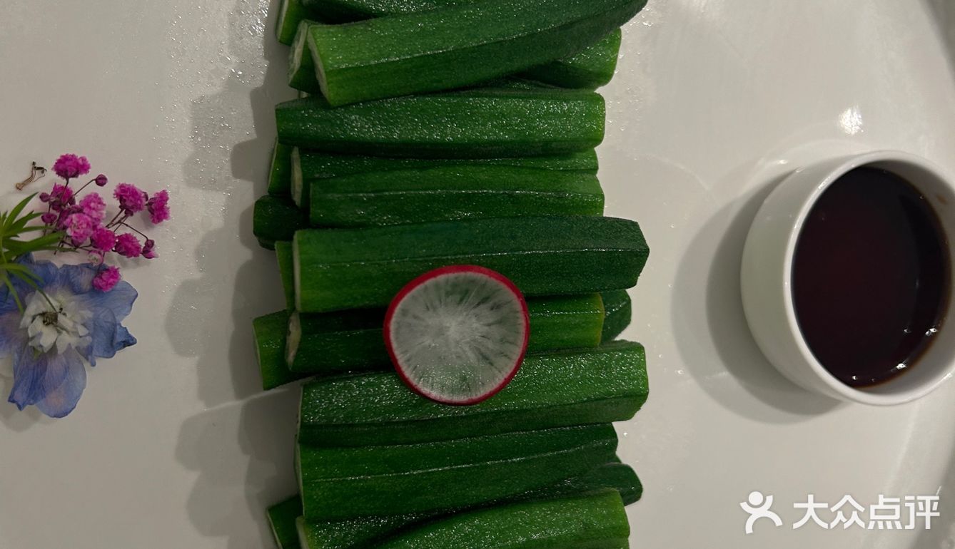 十个人左右买的这个套餐，味道好得很