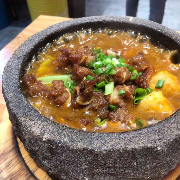 溢汁泡泡鱼·会冒泡的石锅鱼(成都大学店)-"和朋友一起去吃,点了一个