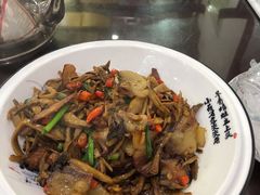 -湖南人家湘菜馆(镇江路店)