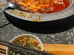 -杨肥肠火锅大排档(火车站花园店)