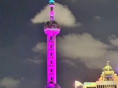 -东方明珠259米全透明悬空观光廊