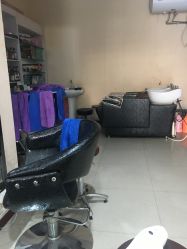 -号外发型设计
