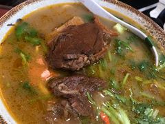 -金杨拉面王小吃面馆·牛三宝面·红烧牛肉粉