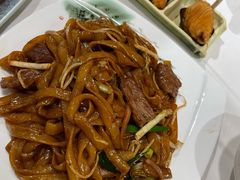干炒牛河-稻香酒家·34年老字号·港式粤菜(汉街店)