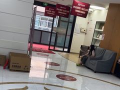 -雅悦齿科(顾村公园店)