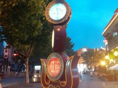 -吉庆街美食广场