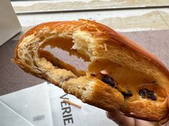 -VERIE BAKEHOUSE