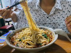 -丁丁猫重庆小面(徐州路店)