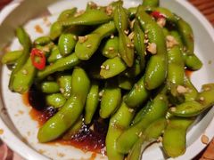 蒜香黑椒拌毛豆-火联烧烤(学院路创始店)