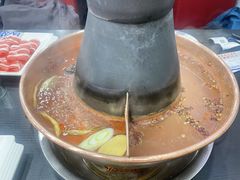 -楼外楼大刀肉传统火锅居(幸福街店)