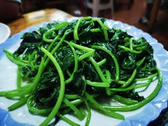 -始兴县农家小院餐馆