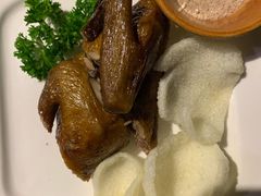 脆皮炸乳鸽-厦门朗豪酒店 · 明阁中餐厅