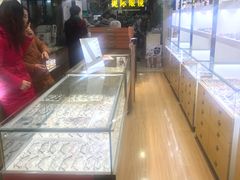 -广州宝岛眼镜武汉和光眼镜市场西区店