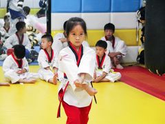 -浛道跆拳道·拳击·体适能