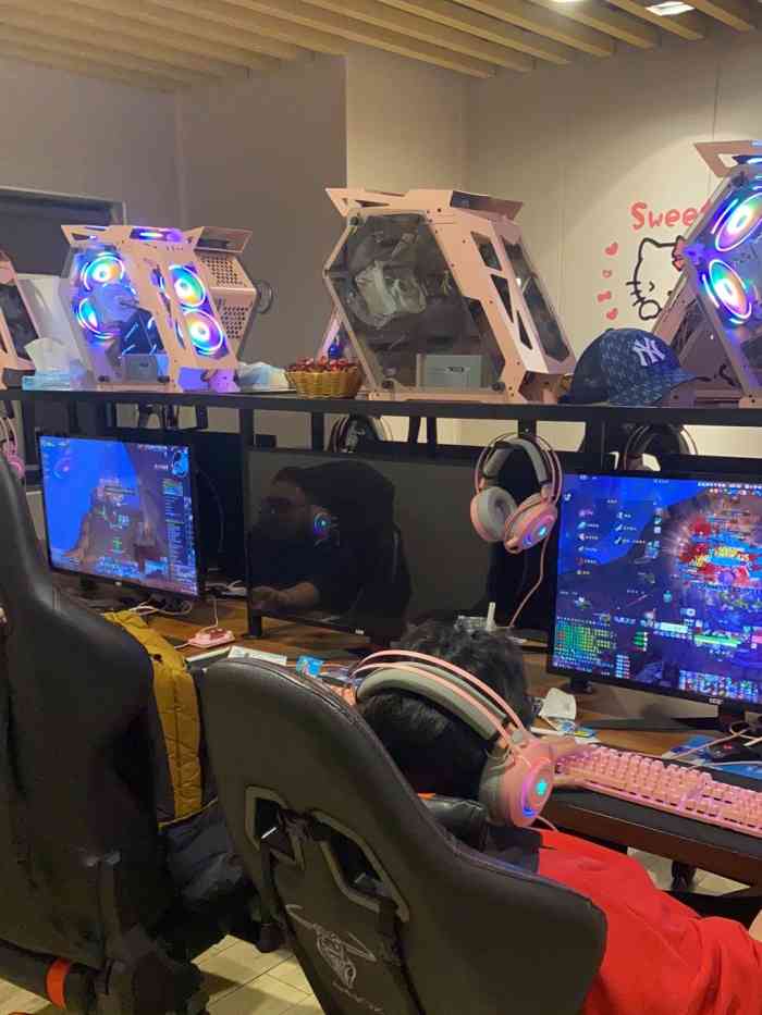 网鱼网咖·vr游戏(徐汇大西洋店)-"辣鸡,上次来卡里还有40多不打算冲