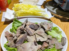 -茸梅路右拐龙虾-农家菜(松江店)