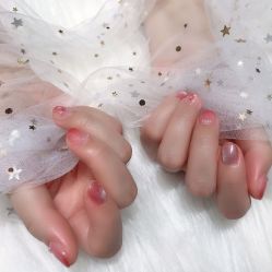 -吉吉靓甲美睫