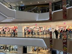 -优衣库(上海虹口龙之梦店)