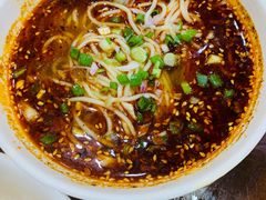 重庆小面-秦云老太婆摊摊面(磁器口店)