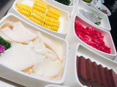 -海底捞火锅鲜切牛肉主题店(长寿路店)