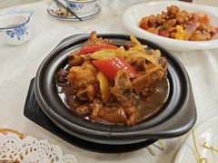 话梅子姜猪手煲-津津菜馆(绝没分店)