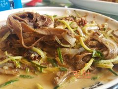 -鸿运美食府