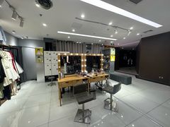 -企鹅照相馆(岗顶天娱店)
