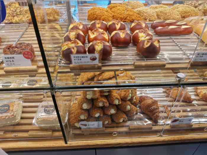 面包新语(龙岗万科广场店)-"晚上从万科吃完饭想走去万家买麻薯的朋友