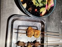 -马路牙子烧烤音乐酒馆(望京店)