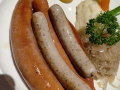 -LENBACH兰巴赫西餐啤酒坊(大连东港店)