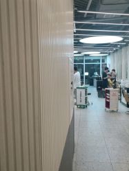 -PE SALON 