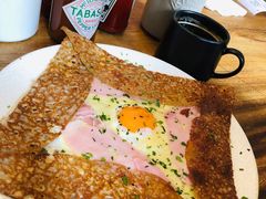 鸡蛋蘑菇熏肉荞麦可丽饼-RAC BAR(安福路店)