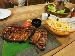 肋排-Naughty Nuri’s Phuket