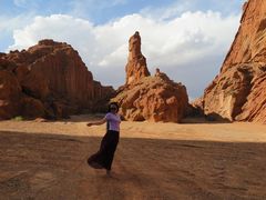 -天山神秘大峡谷