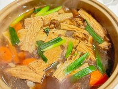 -品泉餐厅·大盆鱼·走地鸡
