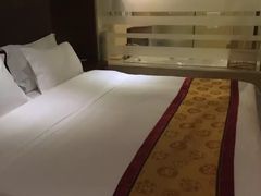 -岳阳阿波罗御庭酒店