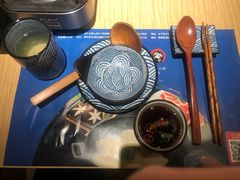 餐具摆设-舞漁日料美人胶原锅(陆家嘴中心店)